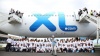 <center>85 marmailles de 1000 Sourires <br> touchent le ciel avec XL Airways                                                                    