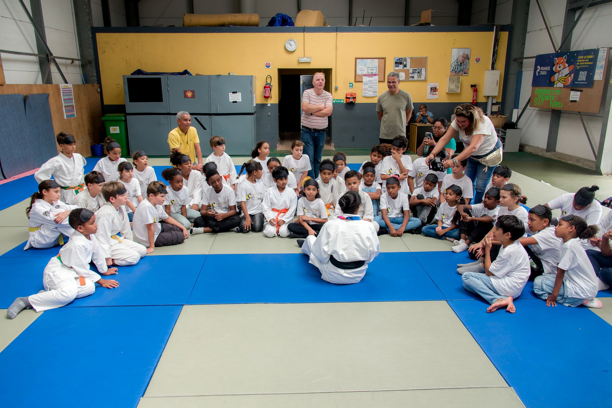 <center> « Para Judo en VIM » <br> Une marraine en or pour les "VIM" de 1000 Sourires